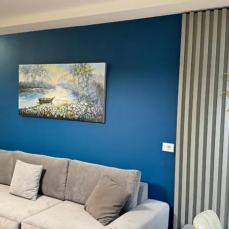 Apartment Apartment's *
