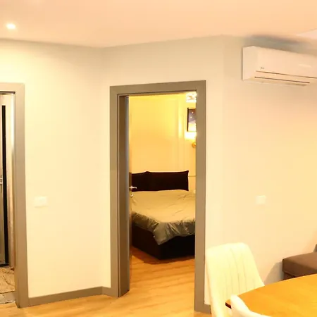 Apartment's Apartment *